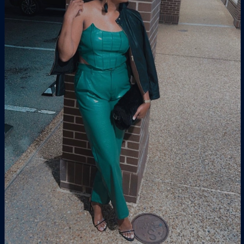 2 Piece Faux Leather Set